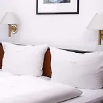 Broessler 3* シュトックシュタット・アム・マイン