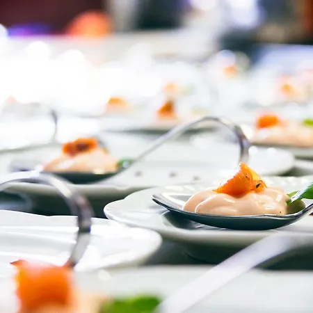 ホテル Broessler 3*